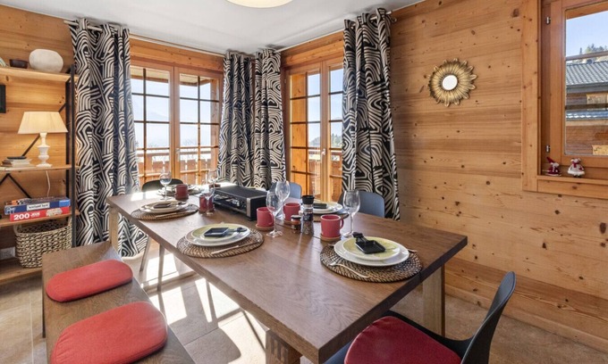 Chesieres Apartment | Chalet apartment with balcony and view of the Alps