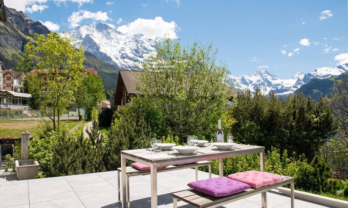Wengen Apartment | Chalet Arven - top location, newly renovated