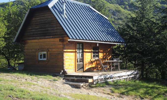 Saint-Julien Ski Chalet | chalet at the top of Languedoc