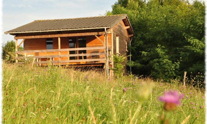 Velle-sur-Moselle House | Chalet au calme avec terrasse, acceptant les animaux, parking et Wi-Fi inclus - FR-1-584-108