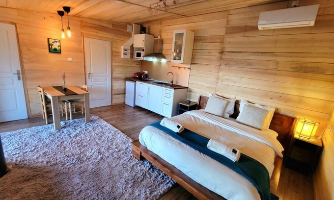 Durfort-Lacapelette Bed & Breakfast | Chalet avec bain nordique