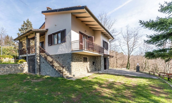 Macchino Ski Chalet | Chalet 'Casa Vacanze Tuscan Retreat' with Air Conditioning