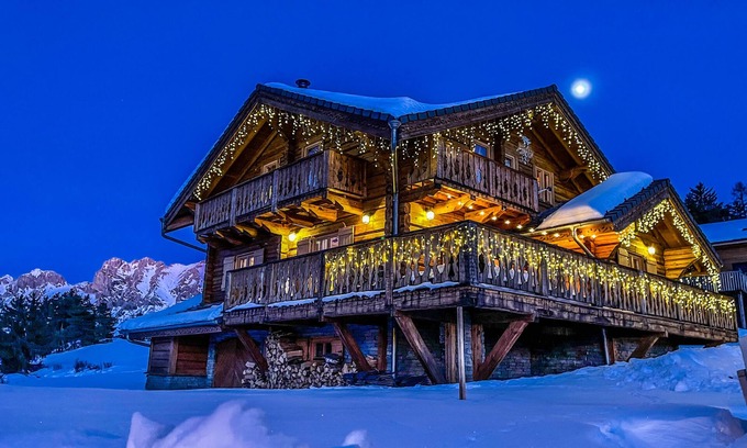 Le Devoluy Ski Chalet | Chalet de charme La joue du Loup - 10 people - jacuzzi