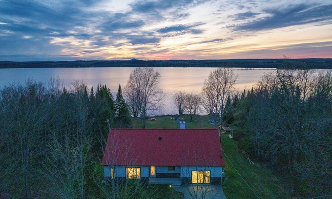 Le Haut-Saint-Francois Regional County Municipality Ski Chalet | Chalet des Oiseaux Bleus/Spa/Lac