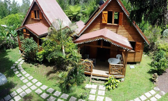 La Plaine-des-Palmistes Ski Chalet | Chalet des plaines