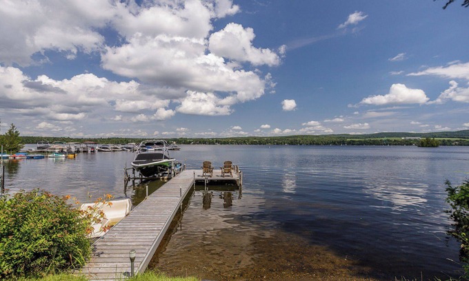 Memphremagog Regional County Municipality Ski Chalet | Chalet directly on the shores of magnificent Lake Lovering