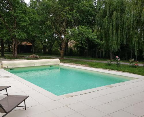 Cussac-Fort-Medoc Bed & Breakfast | Chalet du moulin