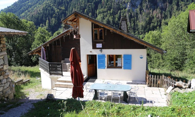 Saint-Jean-dʼAulps Bed & Breakfast | Chalet Elisthur Room 2