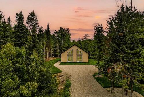 La Patrie Ski Chalet | Chalet Escapade, Spa, Piscine