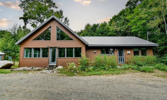Saint-Ubalde Ski Chalet | Chalet Familial Lumineux, Spacieux et Intime - Lac Émeraude