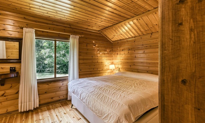 Camprodon Ski Chalet | Chalet 'Gra De Fajol' with Mountain View, Private Terrace and Wi-Fi