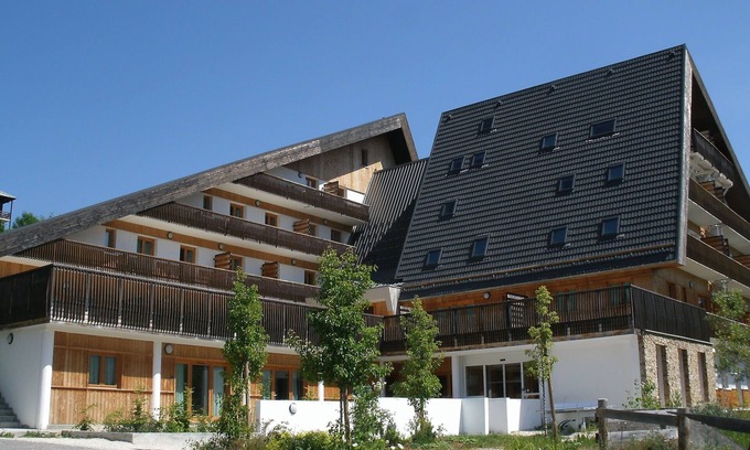 Gresse-en-Vercors Apartment | Chalet in Gresse-en-Vercors near Ski Slopes