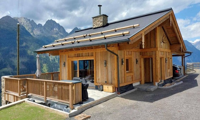 Grosskirchheim Ski Chalet | Chalet in Grosskirchheim with sauna and hot tub