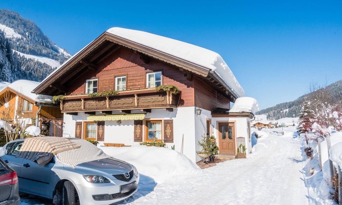 Kleinarl Apartment | Chalet in Kleinarl near Ski Amadé Slopes