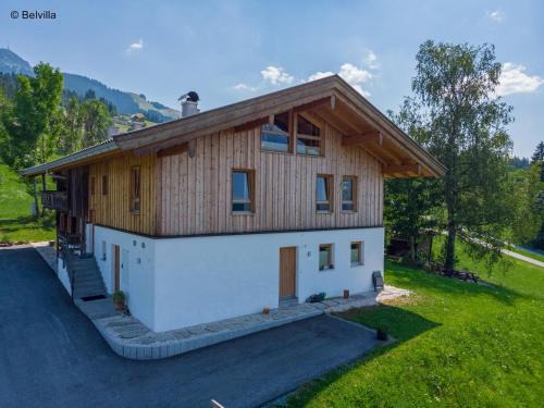 Sankt Johann in Tirol Apartment | Chalet in St Johann by Ski Slope
