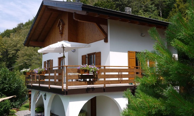 Madruzzo Ski Chalet | Chalet in the woods with lake and breathtaking view