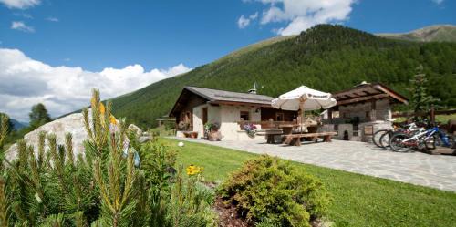 Livigno Ski Chalet | Chalet in Via Dali Mina