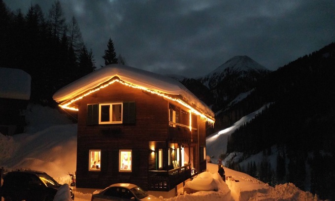Innerkrems Ski Chalet | Chalet Innerkrems: Experience pure Austria at 1,600 meters altitude