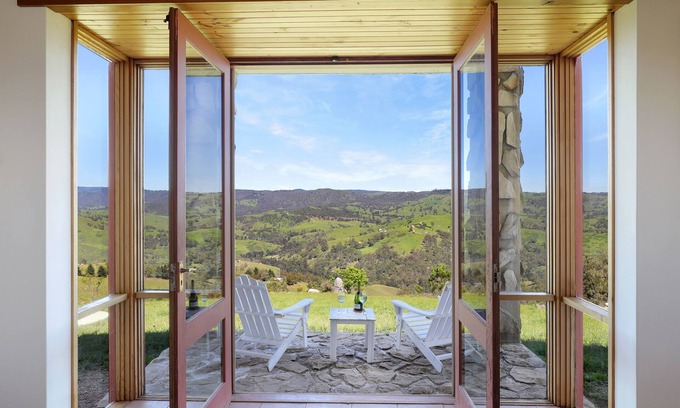 Kanimbla Ski Chalet | Chalet Kanimbla - Breathtaking 360 views on the top of Mount Kanimbla