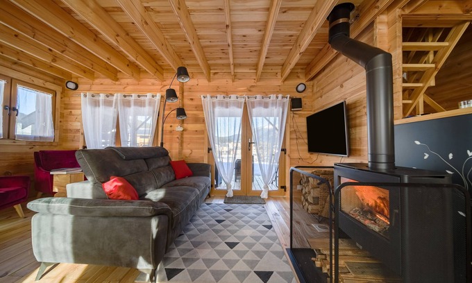 Puyvalador Ski Chalet | Chalet L'Abitiz - Three Bedroom Chalet, Sleeps 10