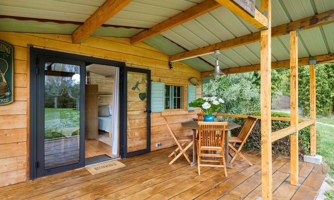 La Roquette-sur-Siagne Ski Chalet | Chalet 'Les Iris' with private pool, shared terrace, and air conditioning