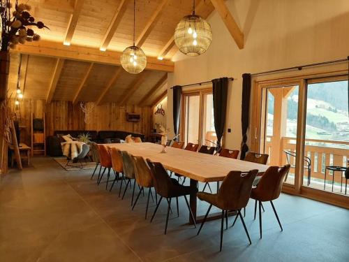 Entremont Ski Chalet | Chalet La Ferme d'Aimé, neuf, 15 personnes