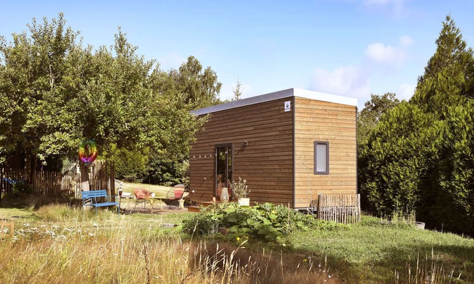 Vertou Ski Chalet | Chalet 'La Tiny House De La Blandinière' with Private Terrace, Shared Garden and Wi-Fi