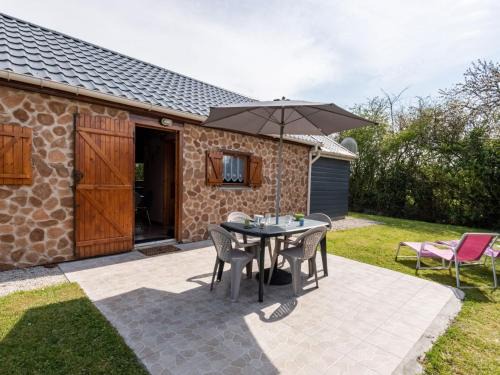 La Haye-d'Ectot Ski Chalet | Chalet Le Petit Chalet by Interhome