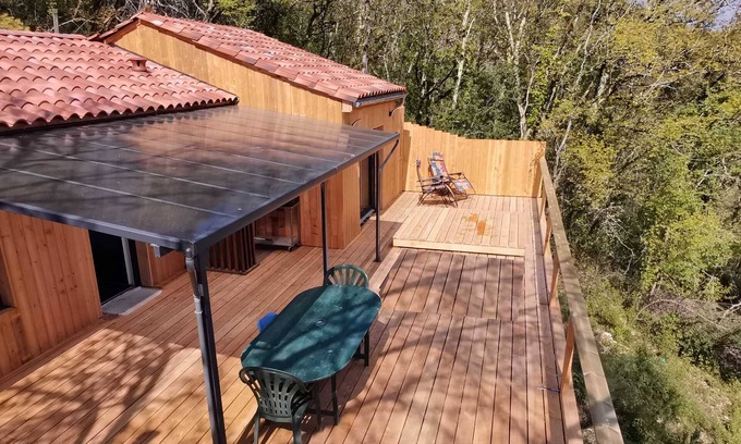 Saint-Vincent-de-Cosse Ski Chalet | Chalet overlooking the Dordogne Valley
