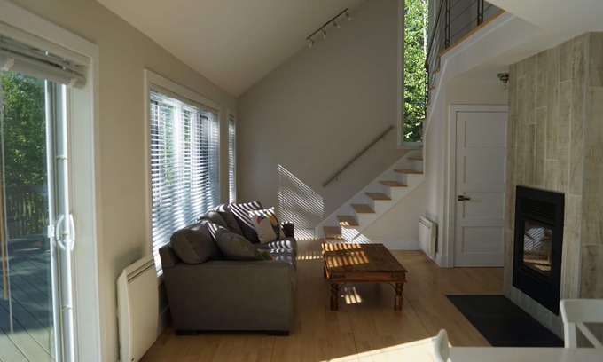 Val David Cottage | Chalet paisible idéal pour ski vélo - Peaceful chalet ideal for skiing & biking