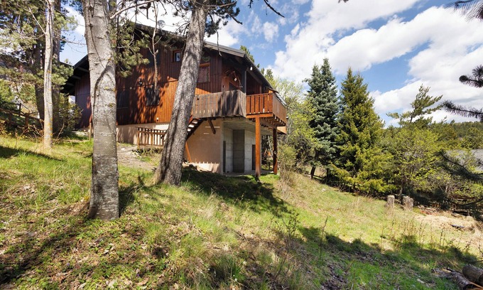 Pyrenees 2000 Ski Chalet | Chalet 'Petit Chalet' semi-detached at Pyrénées 2000 with mountain view, private terrace and Wi-Fi