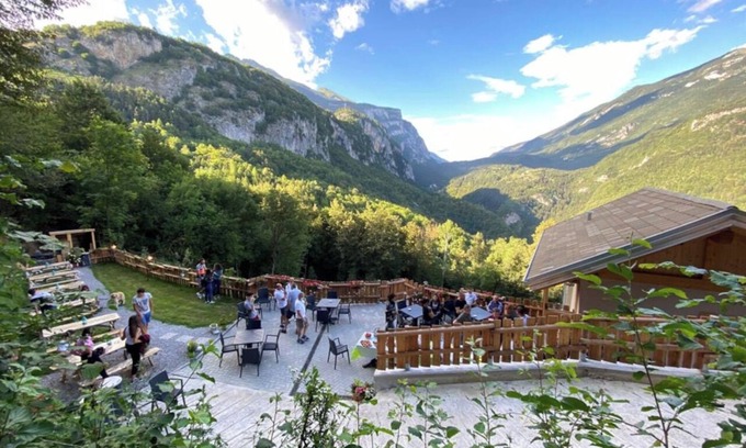 Ranzo Bed & Breakfast | Chalet Torcel rent a room