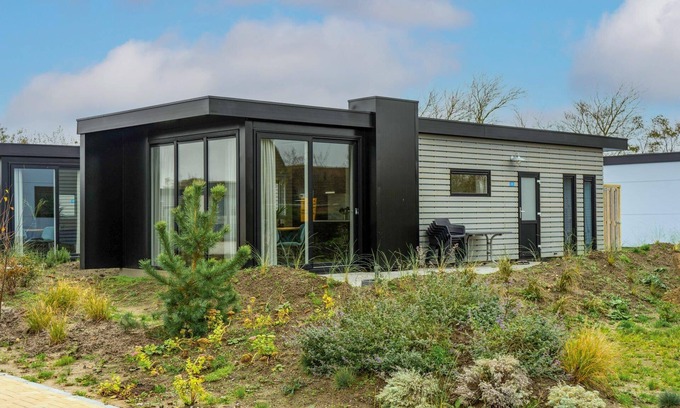 Municipality of Texel House | Chalet with 2 bedrooms and a dishwasher