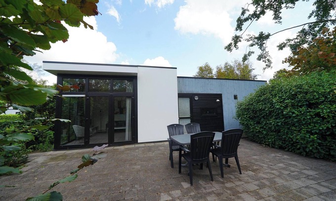 Halfweg House | Chalet with 2 bedrooms and a terrace