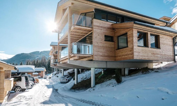 Pichl-Preunegg Ski Chalet | Chalet with panoramic sauna