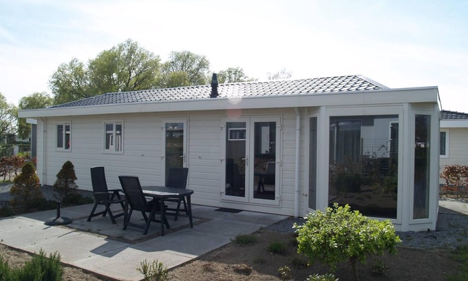IJhorst House | Chalet with two bedrooms and a terrace