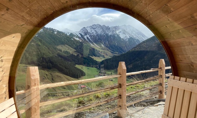 Gerlos Ski Chalet | Chalet with whirlpool & sauna on the ski slope