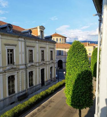Ambert House | Chaleureuse maison de ville à côté de la mairie ronde