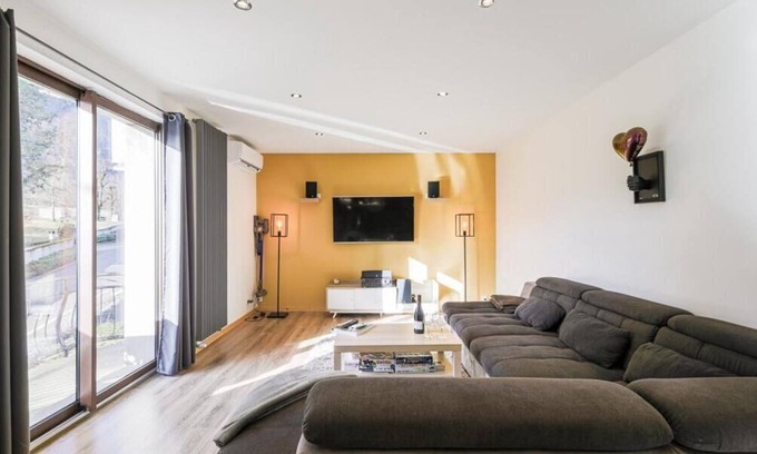 Clelles Apartment | Chaleureux Logement Haut de Gamme en Plein Coeur du Trièves. Animaux Acceptés !