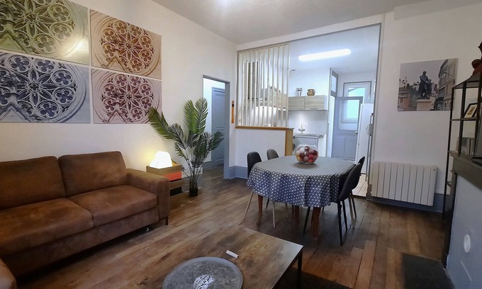 Centre Apartment | 💙Chalon/Ideal location/80m&sup2;/Unique view/Quiet/Comfort💙