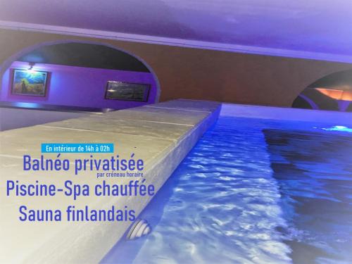 Lescout Bed & Breakfast | Chambre au Domaine Spa-piscine sauna