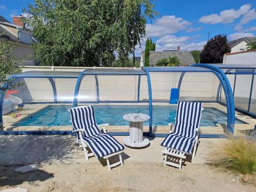 Bourges Bed & Breakfast | Chambre bleue avec accès plage