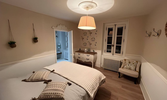 Pont-du-Chateau Other | Chambre Bohème au Château du Serpolet