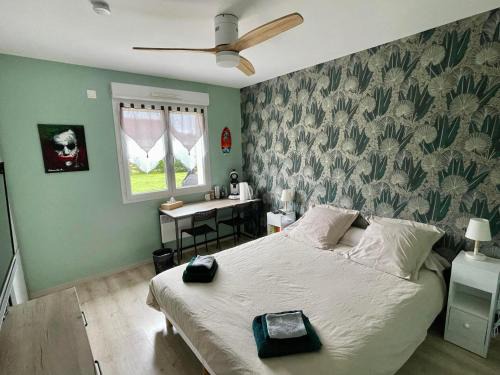 Venarey-les-Laumes House | Chambre chez Delphine et Guillaume salle de bain et wc commun