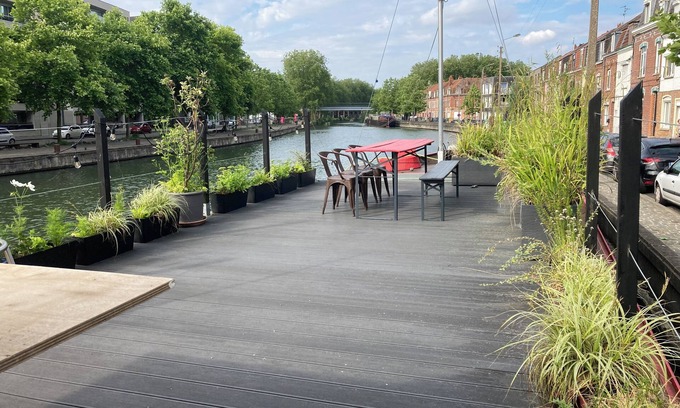 Bois Blancs Boat Rental | Chambre Chez L'habitant, sur une Péniche, à Lille,