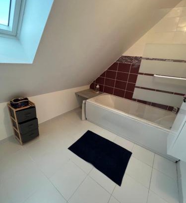 Glos House | Chambre chez thomas