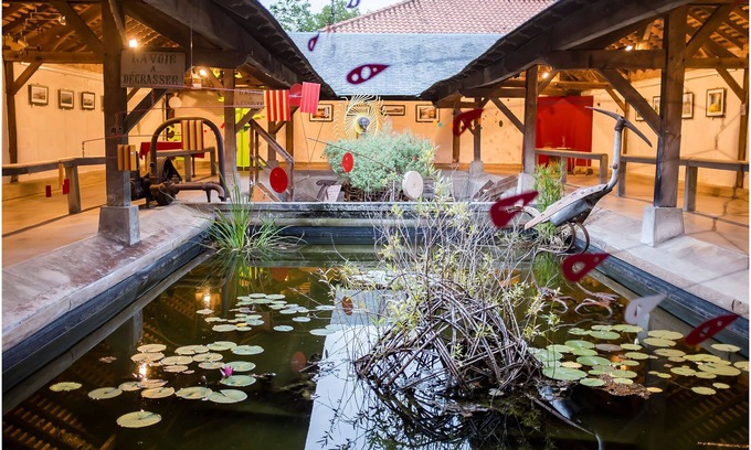 Mouchamps Bed & Breakfast | CHAMBRE CLEMENCEAU - LE PETIT CHATEAU DES CEDRES