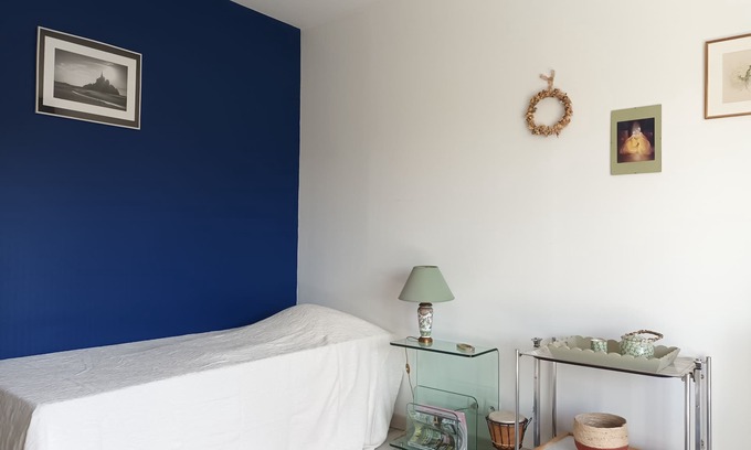 Chevrieres Bed & Breakfast | Chambre Décorée Avec Charme et Romantisme. Calme et Repos Assurés