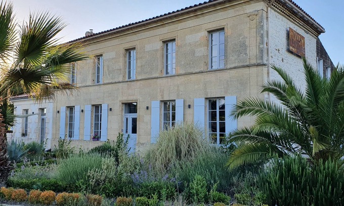Braud-et-Saint-Louis Bed & Breakfast | Chambre D'hôte Dans la Propriété de 1730 L'escapade Girondine
