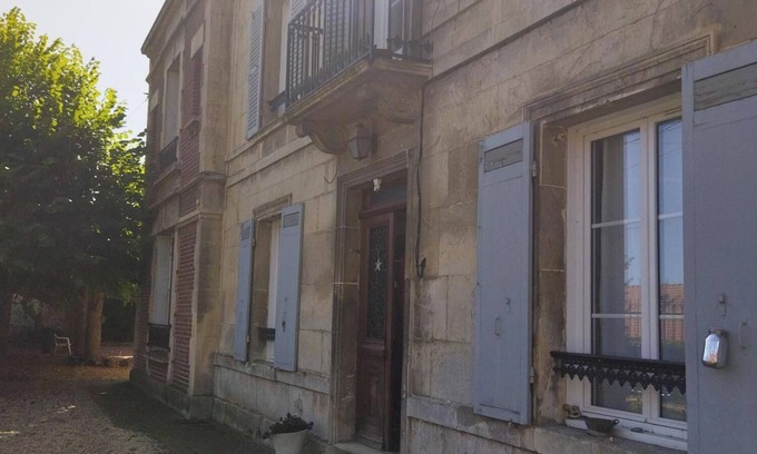 Levignen Bed & Breakfast | Chambre d Hôte Chez Aude et Xavier